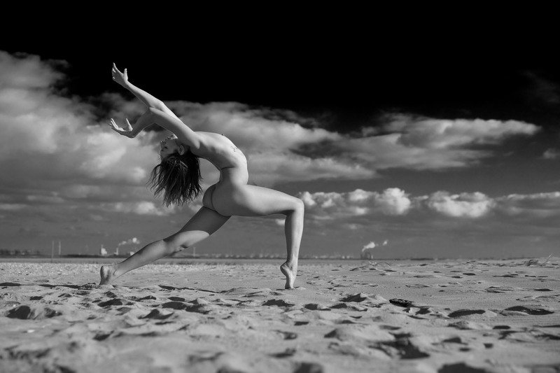 beach, nudephotography, slikart, nudeart, summer vibes, BnBphotography, bluesky summer dancephoto preview
