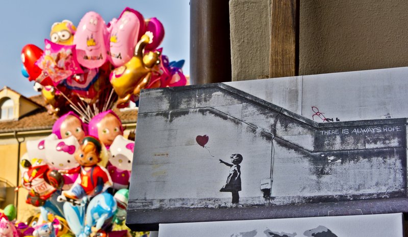 Street painting hope dream balloons heart child Hopephoto preview