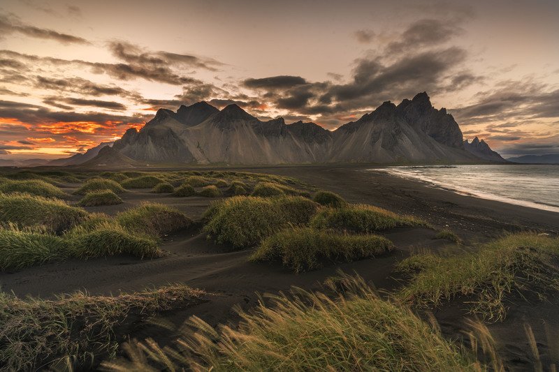 iceland vestrahorn mountains sunset  Vestrahornphoto preview