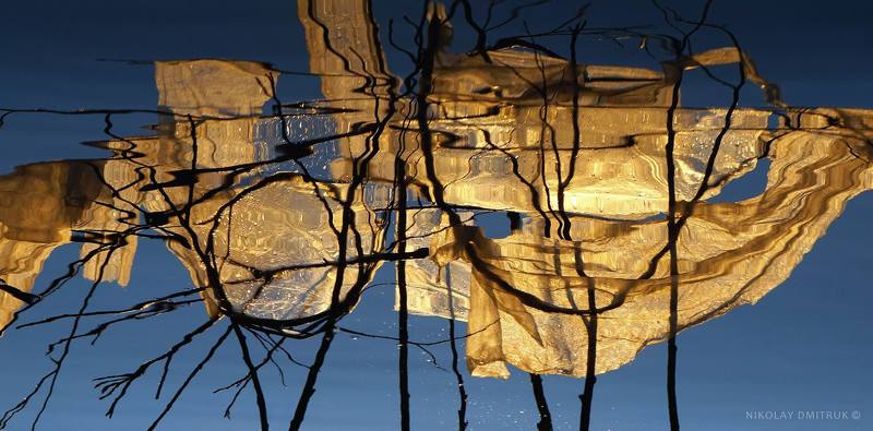 абстракция река - отражение. авторская инсталляция. 2020photo preview