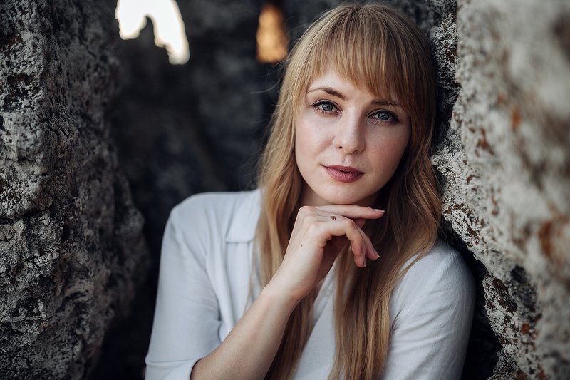 В горной расщелинеphoto preview