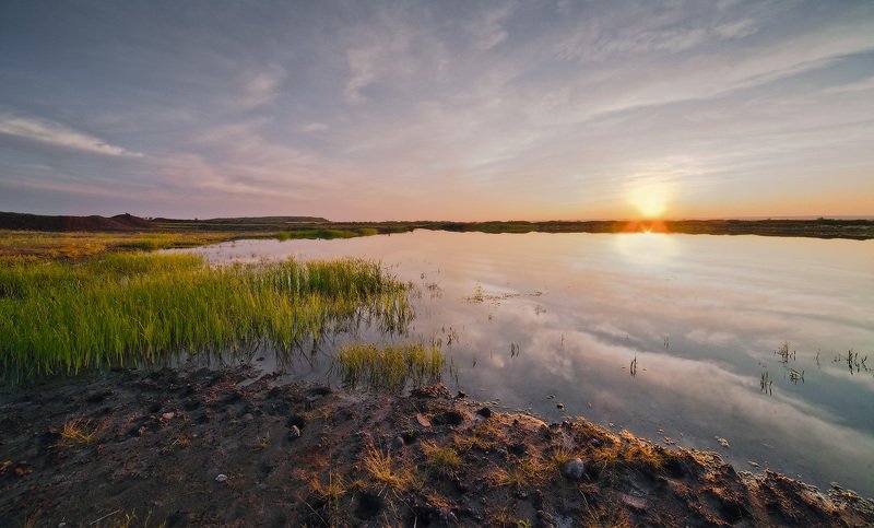 закат, степь, болото Вечерело... фото превью