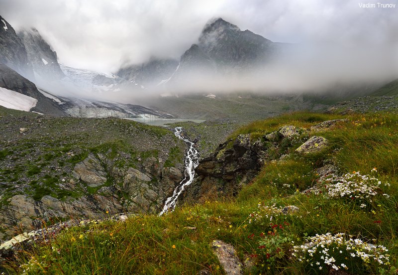 аманауз, кавказ Пасмурное утроphoto preview