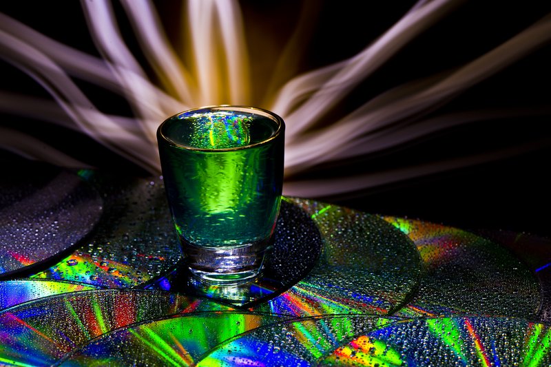 light-painting CD disc water drop light color  The new Graal?photo preview
