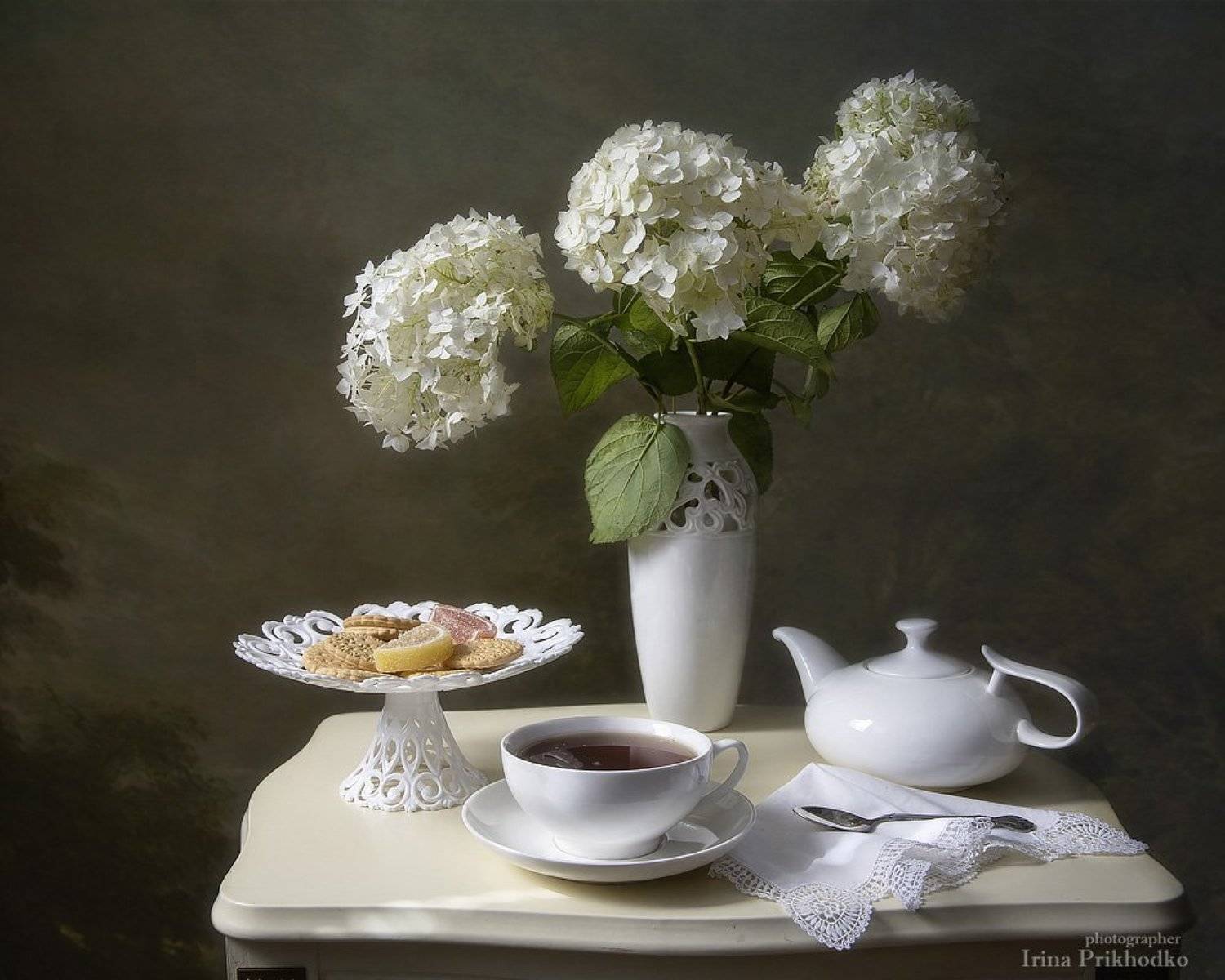 Отцветают гортензии. Автор: Ирина Приходько натюрморт, винтажный, фарфор, букет, гортензии, чай, Ирина Приходько