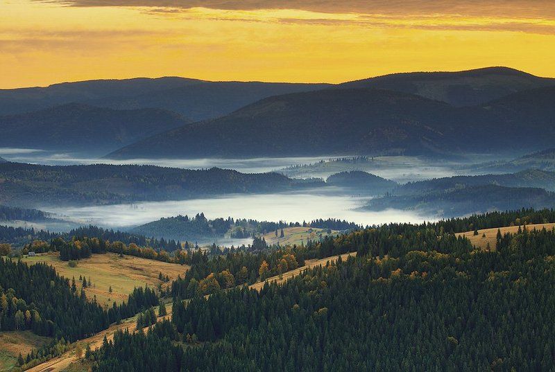 карпаты, горы, утро, туман, осень начало...photo preview