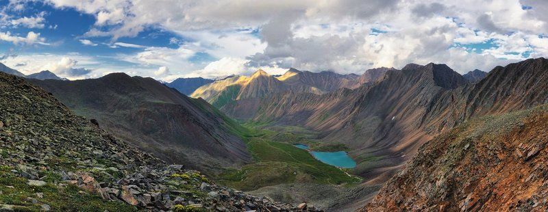 Ногон-Нур в обрамлении горphoto preview