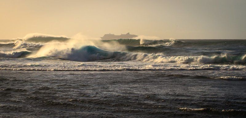 На пароходе музыка играла...photo preview