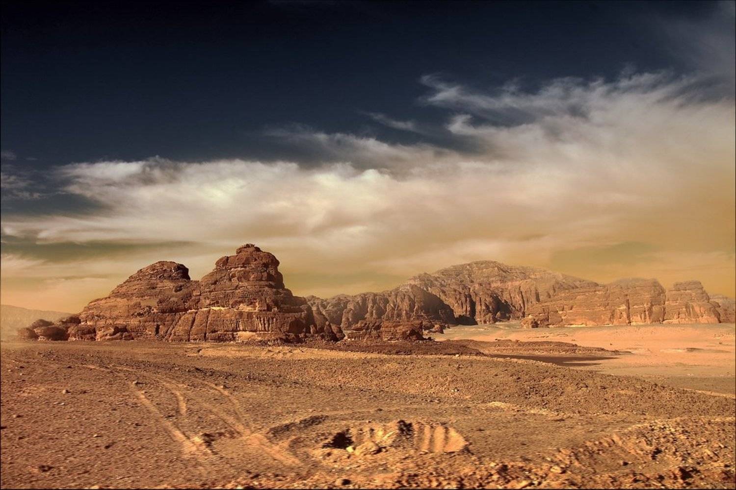 Марсианский пейзаж. Автор: Аркадий Усиков , Аркадий Усиков