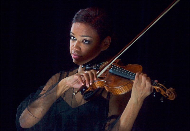 музыка,скрипка,музыкант,портрет,девушка Скрипачкаphoto preview