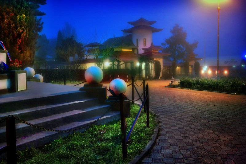 крым, пейзаж, китайский-дворец, китай -город, алушта Туманная Китайская кухня на пляже Крымаphoto preview