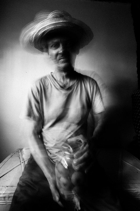 Концепт,Черно белое photo preview