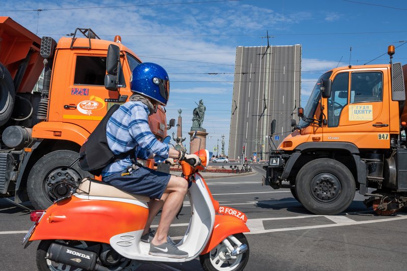 Город, мост, Нева, разведение, транспорт, оранжевый Троицкий мостphoto preview