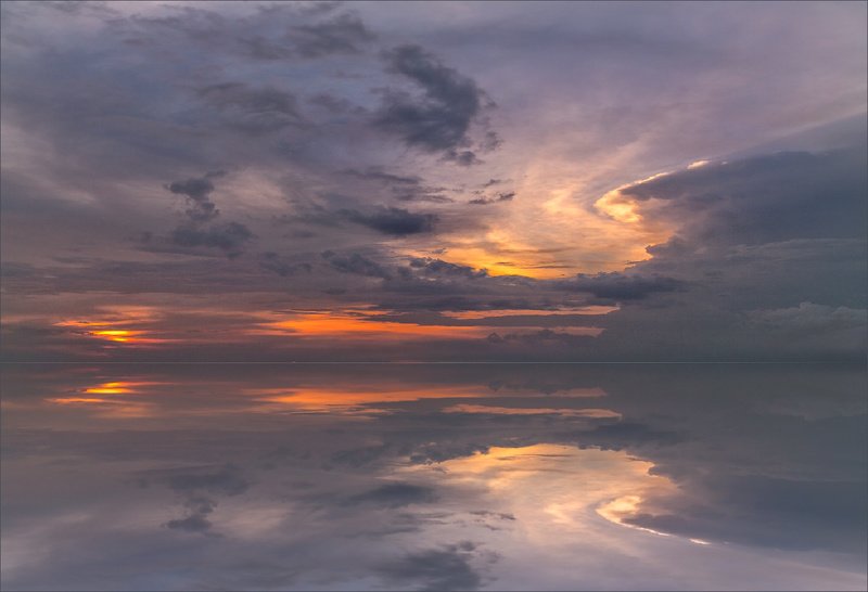 Притяжение отраженияphoto preview