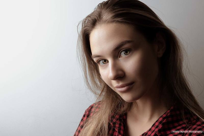 People, One Person, Female, Young Adult, One Young Adult Only, One Young Woman Only, Headshot, Portrait, Looking At Camera, One Adult Only, Studio Shot, One Woman Only, Adult, Young Woman, Woman, Дашаphoto preview