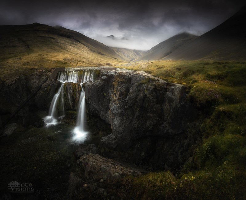 skútafoss,waterfall,falls,river,stream,mountains,dark,moody,landscape,nature,iceland,icelandic Skútafoss, ISphoto preview
