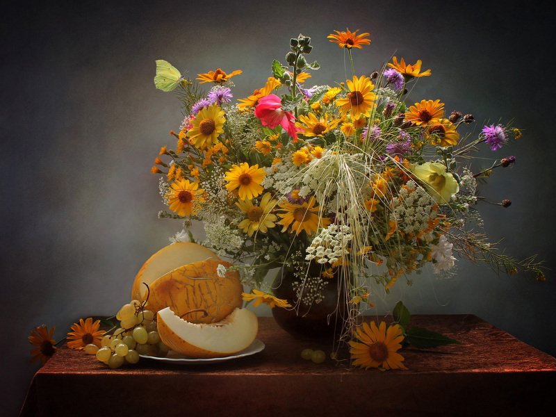 натюрморт, лето, цветы, дыня Ускользающее летоphoto preview