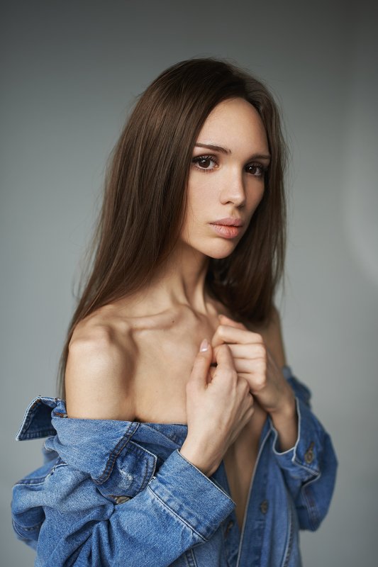 портрет, эмоции, взгляд, красивая, робко, нежно Каринаphoto preview