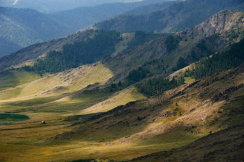 H U T .photo preview