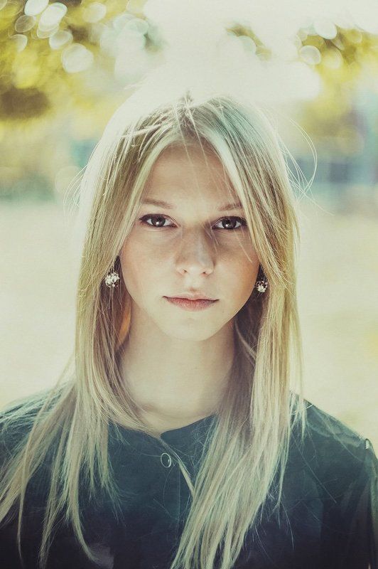 блондинка, девушка, блик в глазах Ольгаphoto preview