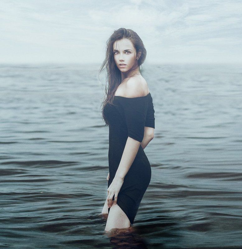 Про нееphoto preview