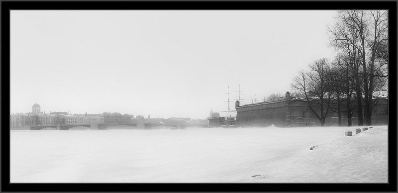 петербург, центр, нева, петропавловка, зима, чб Простая черно-белая питерская зимняя невская пейзажная зарисовкаphoto preview