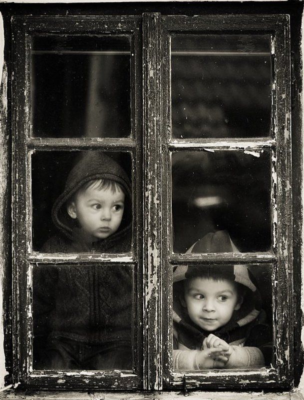 Behind the windowphoto preview