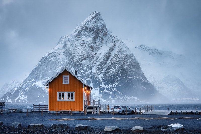 norway, lofoten, islands, home, car, mountain, outdoor, landscape, winter Зимнее настроениеphoto preview