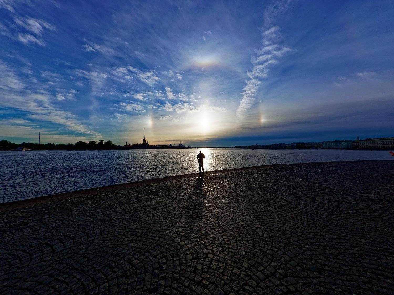 город, Санкт-Петербург, Питер, гало, небо, солнце, свет, тень , Конев Сергей