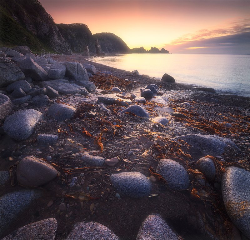 россия,приморский край,ольгинский район,мыс 4х скал,море,лето,кекуры,камни,рассвет,свет,краски,утро,скалы,дмитрий подкопаев Мыс 4х скалphoto preview