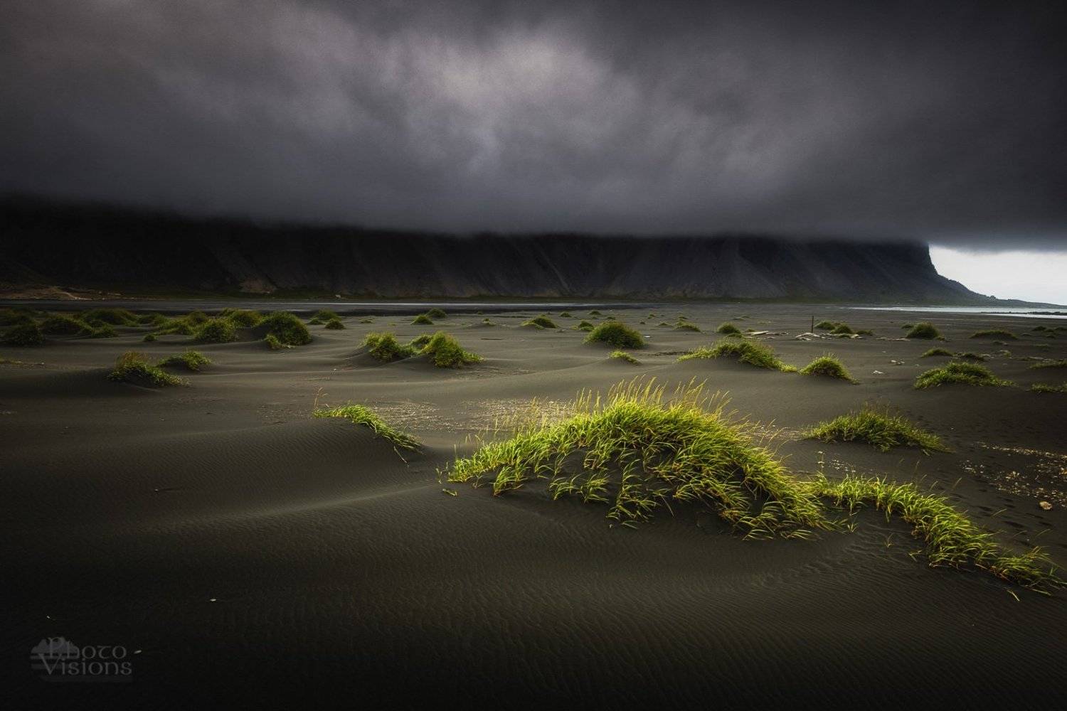 Black beach in Stokksnes, IS. Автор: Adrian Szatewicz iceland,beach,black beach,summer,icelandic,north,nordic,, Adrian Szatewicz
