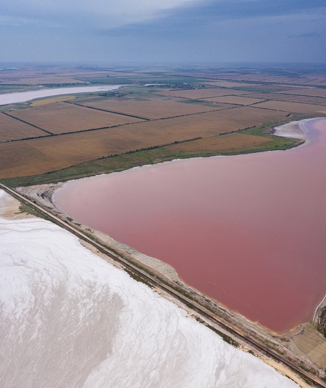 озеро,крым,аэросъёмка Нечистоты мёртвого озера под названием photo preview