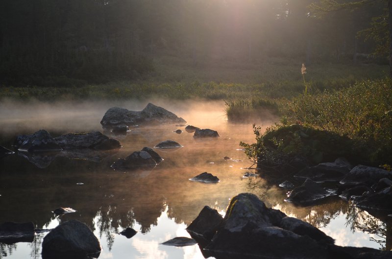 кузнецкий алатау, поднебесные зубья, золотая долина, озеро круглое Утренний туманчик на Круглом озереphoto preview