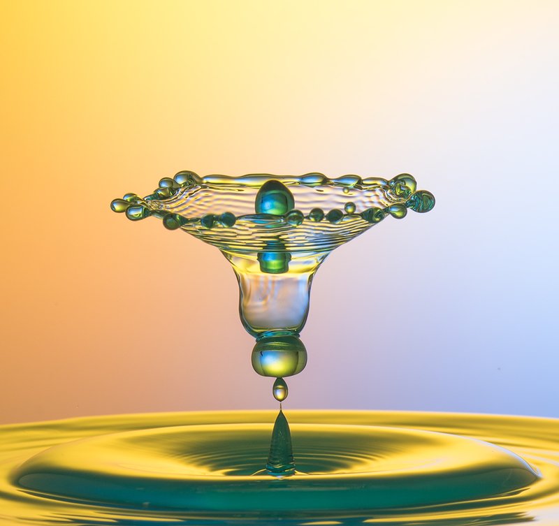 waterdrop,splash,abstract,drop,liquid,art drop on dropsphoto preview