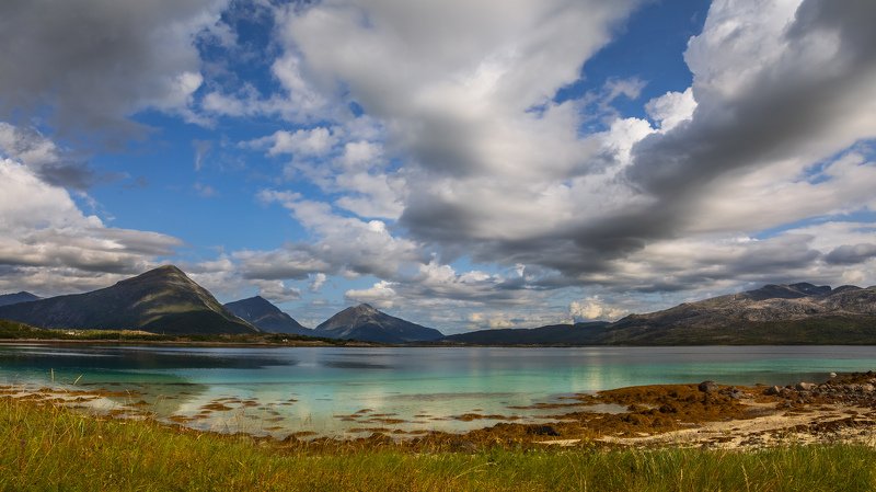 лофотены, норвегия, озеро, горы, облака, небо, Лофотенские острова. Норвегия.photo preview