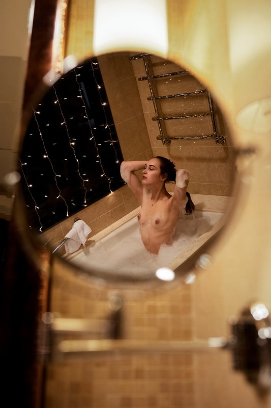 bathroom, berlin, germany, water, nude, sexy, girl, woman, ню, девушка, портрет, ванна New Year\'s Evephoto preview