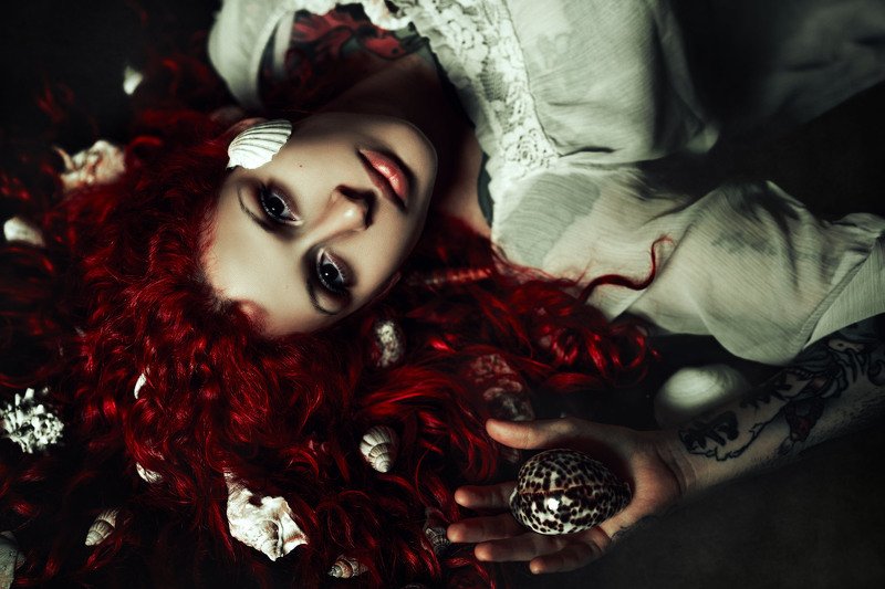 #shells girl #redhead #blood #beauty #female_portrait #portrait A call from the Seaphoto preview