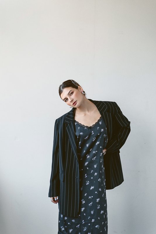 Женщина, женский портрет, танец, движение, динамика Танецphoto preview