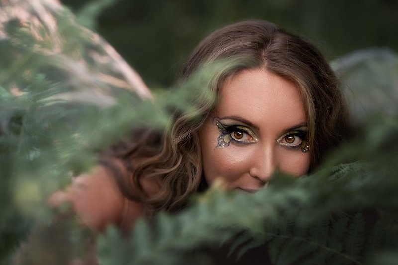 фея девушка портрет Любопытная феяphoto preview