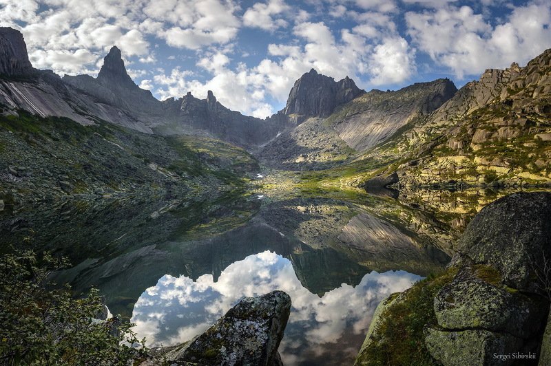 Ергаки, Озеро Горных Духов, горы Озеро Горных Духов фото превью