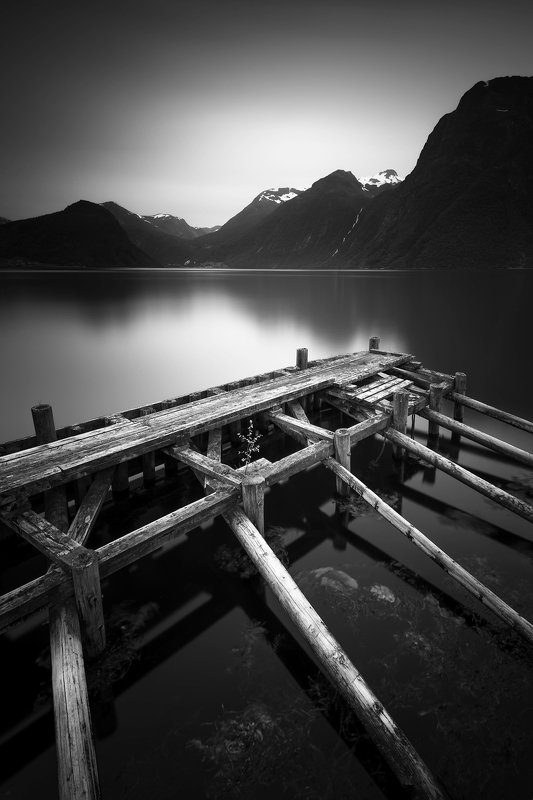 norway,landscape,light,b&w photo preview