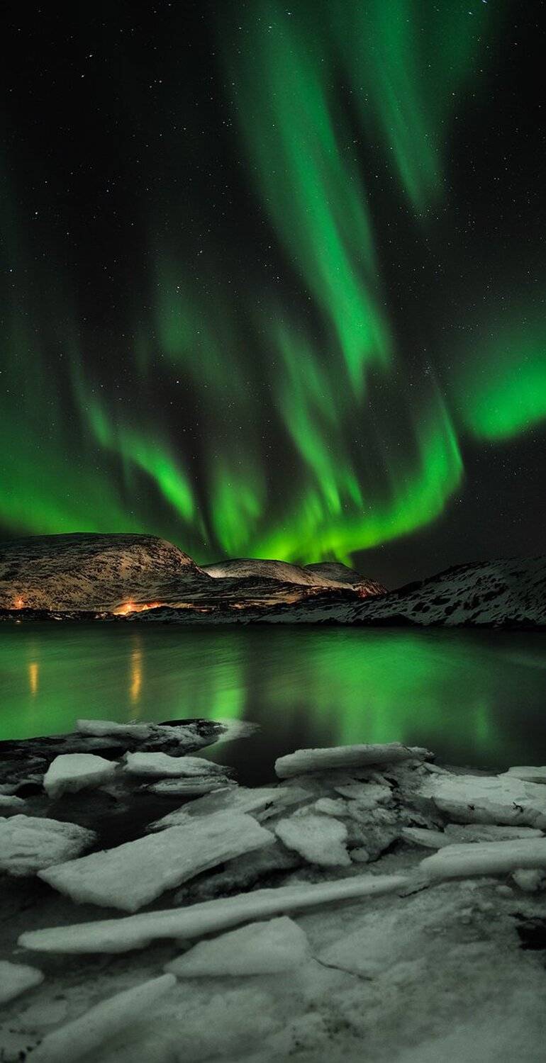 once at night when the sky was on fire. Автор: Mindaugas , Mindaugas