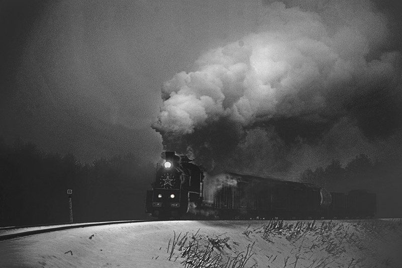 поезд, паровоз В пути...photo preview