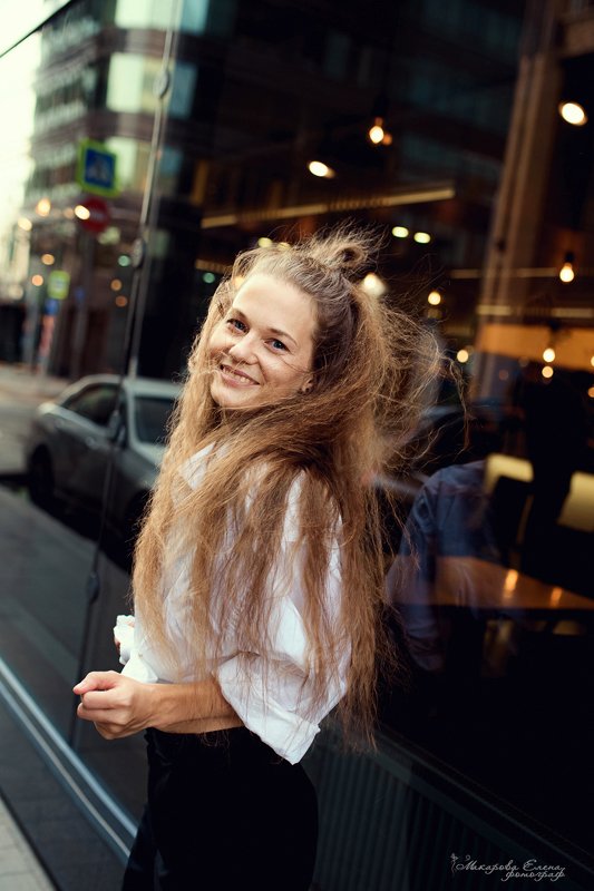 портрет, прогулка, улыбка, москва Ветер, солнце и улыбкаphoto preview