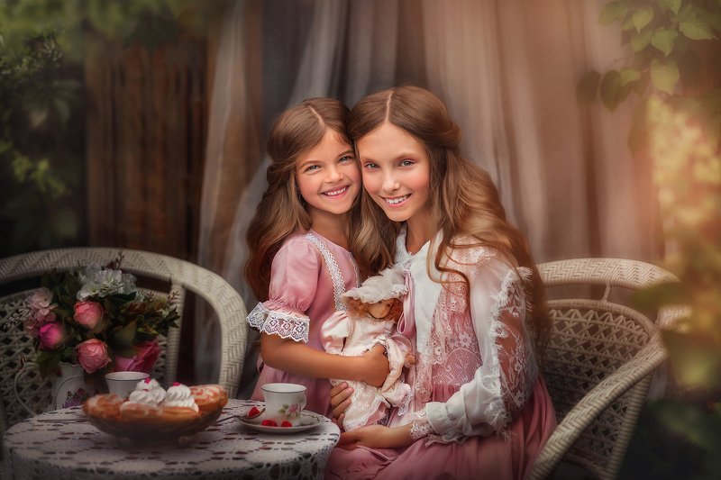 девочки, ретро, винтаж Соня и Лизаphoto preview