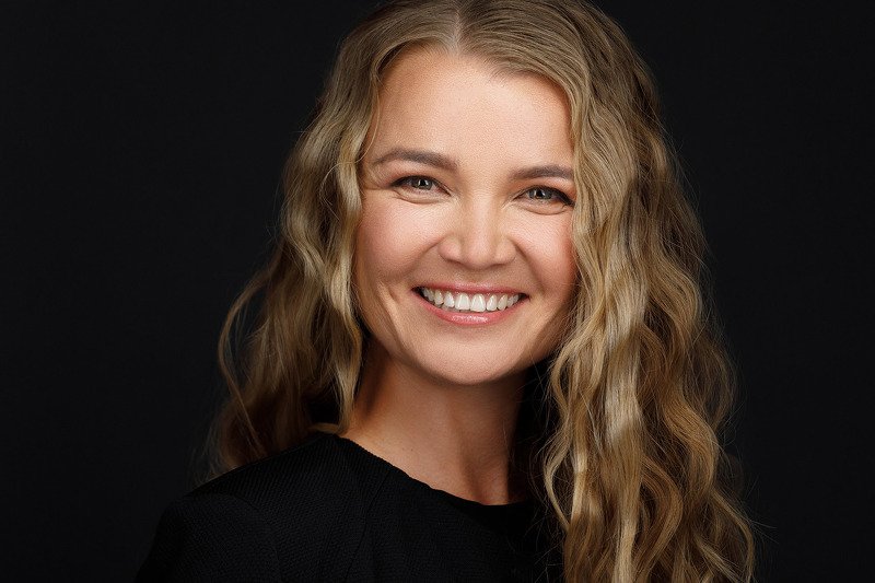 portrait, headshot, studio, close-up, canon, 100mm Oksanaphoto preview