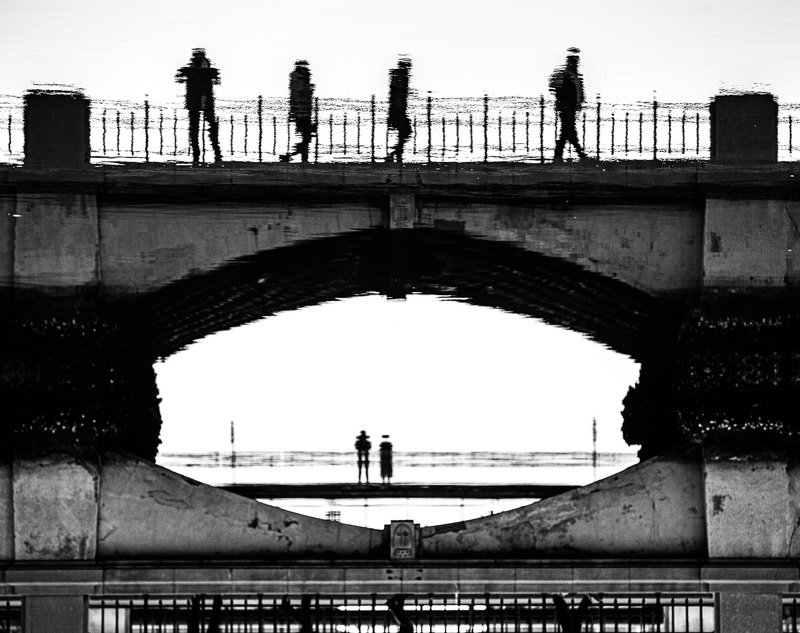 город; отражение; мост Пластичный жанрphoto preview