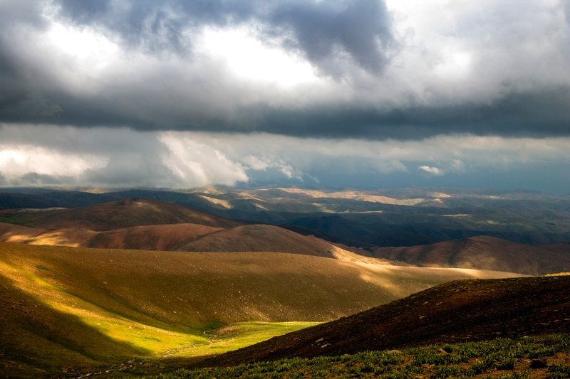 Ангренское платоphoto preview