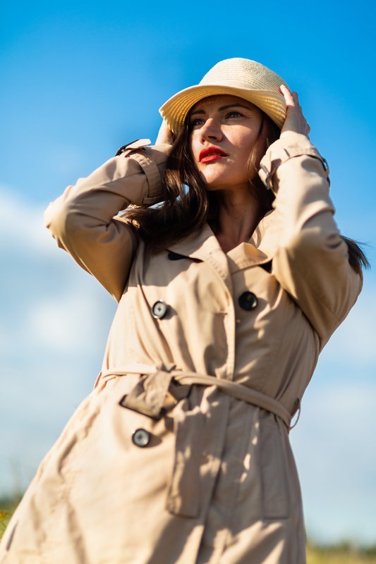 портрет, женский портрет, уличный портрет, шляпа,  portrait, woman portrait, street portrait, hat, colour, цвет ***photo preview