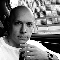 Portrait of a photographer (avatar) Tailwind